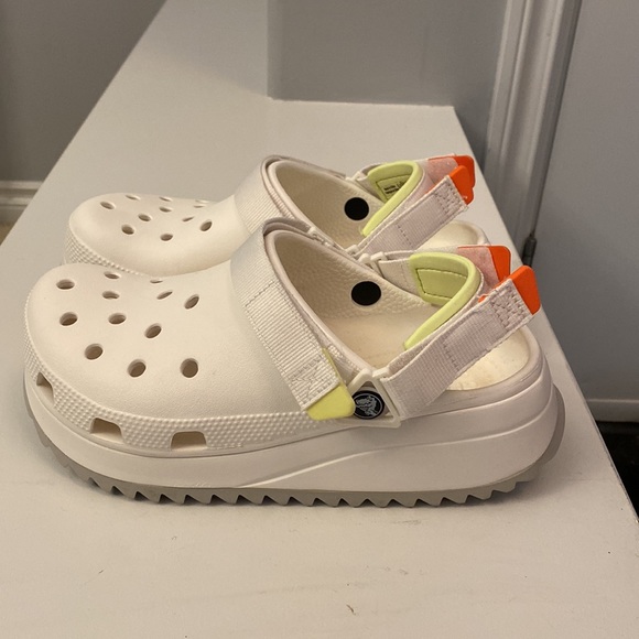 ❗️SOLD❗️Crocs Classic Hiker Clog White Sandals Size 9 - Picture 4 of 11